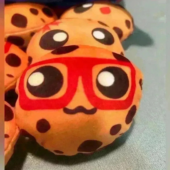 🍪 Large stuffed Chocolate chip bag of cookies w/ emoji faces, full of love ❤️ - Picture 6 of 7